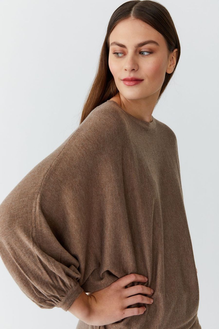 MOVESGOOD - Chia Poncho