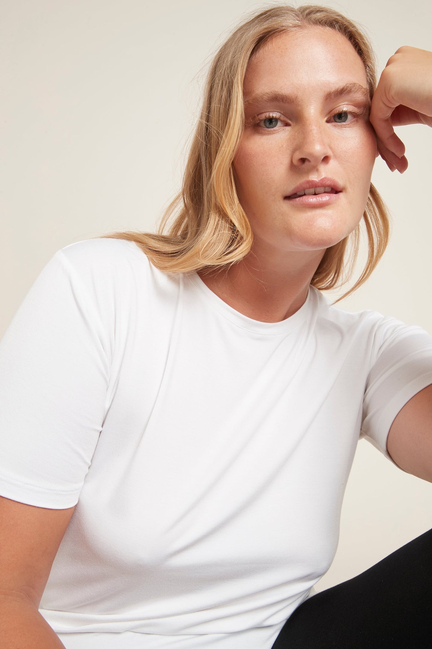 BOODY - Women's Crew Neck Klassinen T-paita